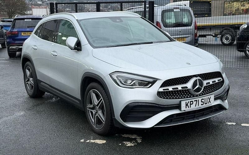 Used Mercedes GLA200 Executive 150 HP (110 kW) 2021 Silver SUV