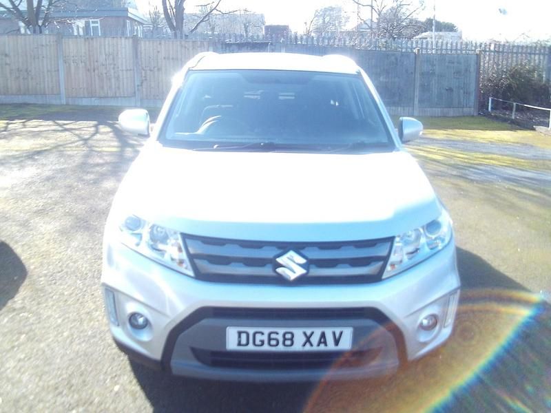 Used Suzuki Vitara SZ-T 120 HP (88 kW) 2018 Silver SUV