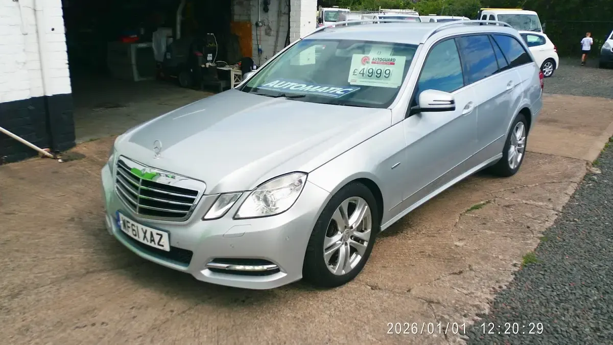 Used Mercedes E220 Executive 170 HP (125 kW) 2011 Silver Estate