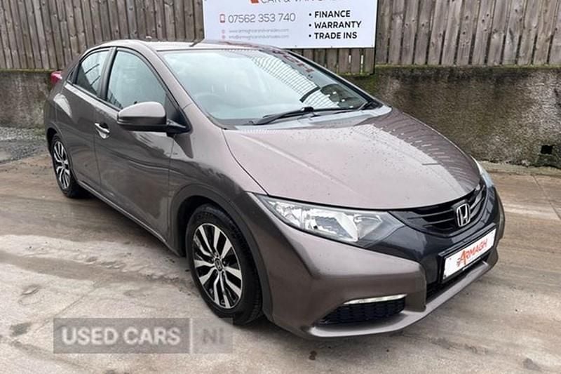 Used Honda Civic SE 120 HP (88 kW) 2014 Brown Hatchback