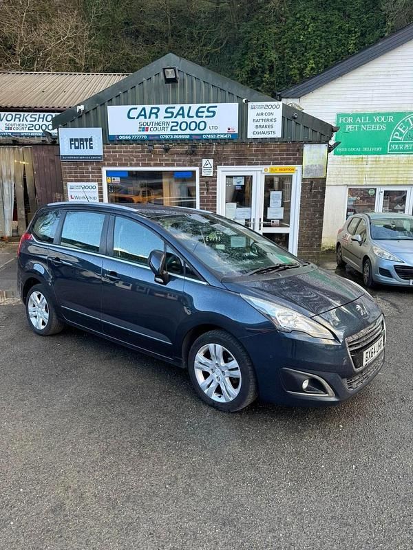 Used Peugeot 5008 Active 2014 Blue MPV