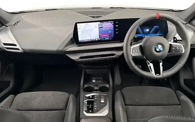 Ny BMW M235 300 HK (220 kW) 2026 Sportkupé