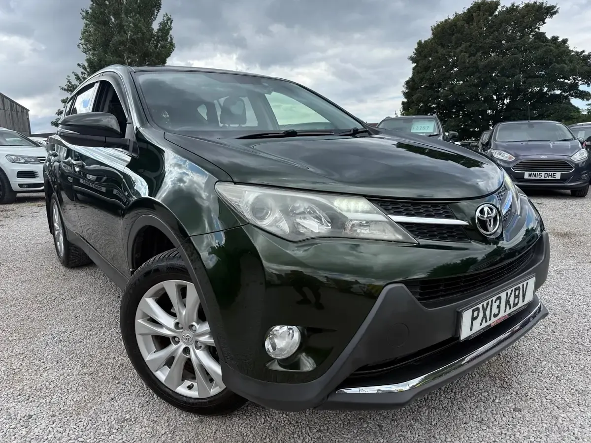 Used Toyota RAV4 147 HP (108 kW) 2013 Green SUV