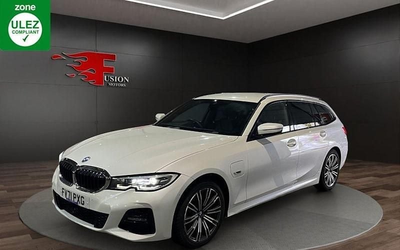 Used BMW 330e M Sport 292 HP (214 kW) 2021 White Estate