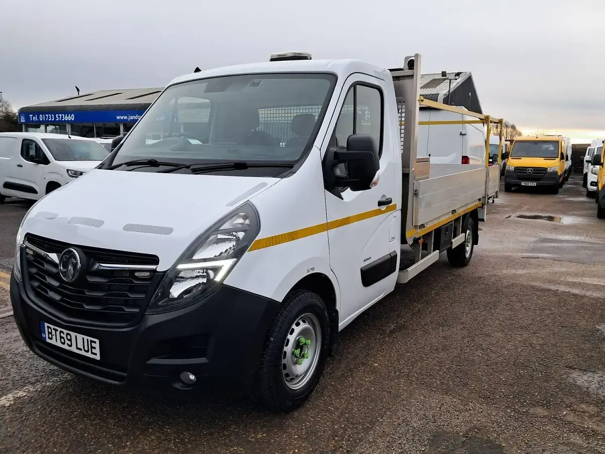 Used Vauxhall Movano 2020 White MPV