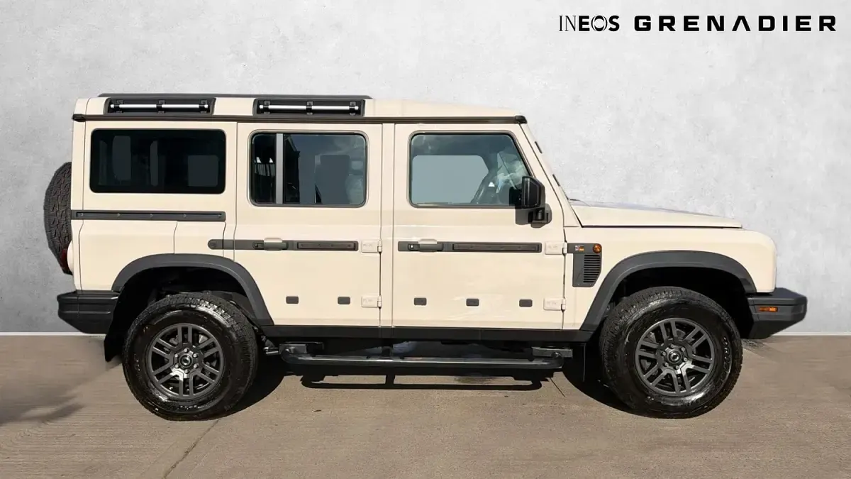 Used Ineos Grenadier 286 HP (210 kW) 2025 Beige MPV