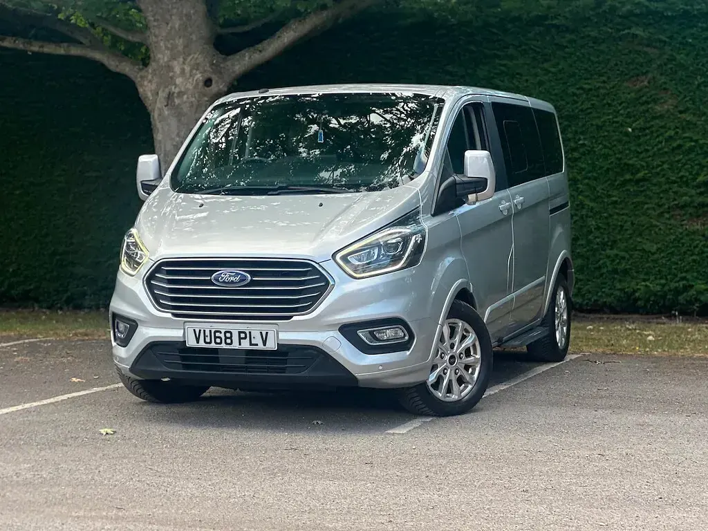Used Ford Tourneo Custom Titanium X 130 HP (95 kW) 2018 Silver Van
