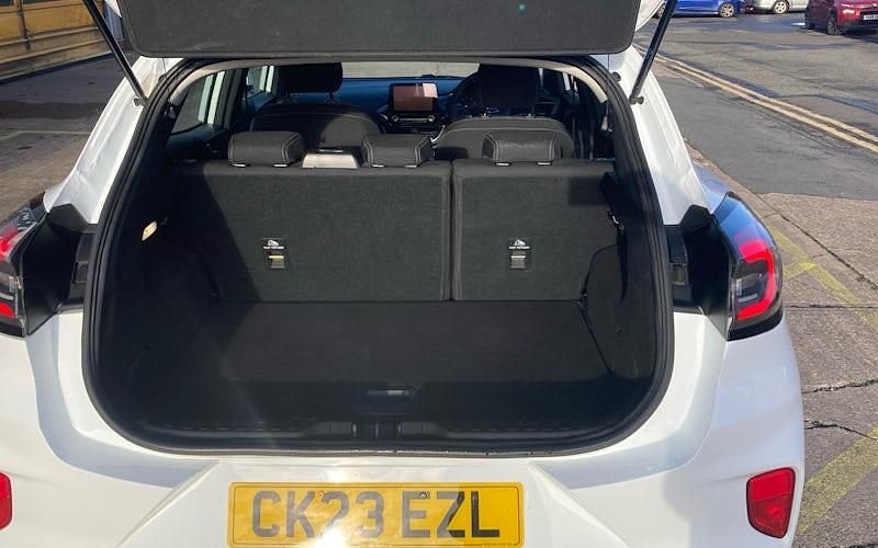 Used Ford Puma Titanium 155 HP (114 kW) 2023 White SUV