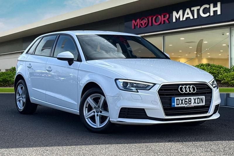 Used Audi A3 Sportback Comfort 2018 White Hatchback
