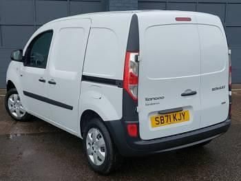Usado Renault Kangoo Business 44 kW (60 CV) 2022 Blanco Monovolumen