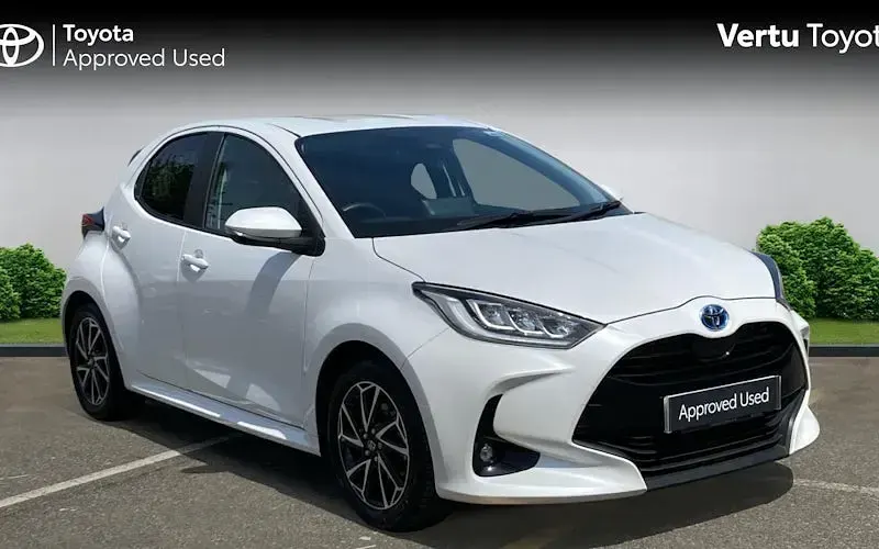Used Toyota Yaris Design 116 HP (85 kW) 2023 Hatchback
