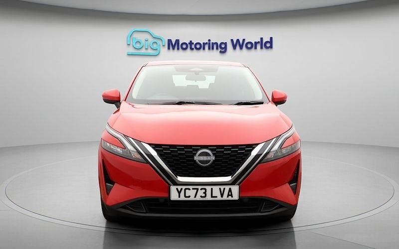 Used Nissan Qashqai Acenta Premium 140 HP (102 kW) 2023 Red SUV