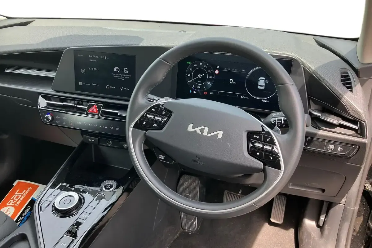 Used Kia Niro 150 kW (204 HP) 2023 Black SUV