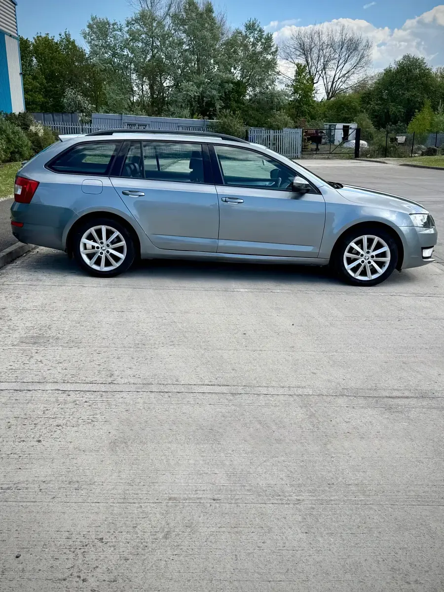 Used Skoda Octavia Elegance 2013 Grey Estate