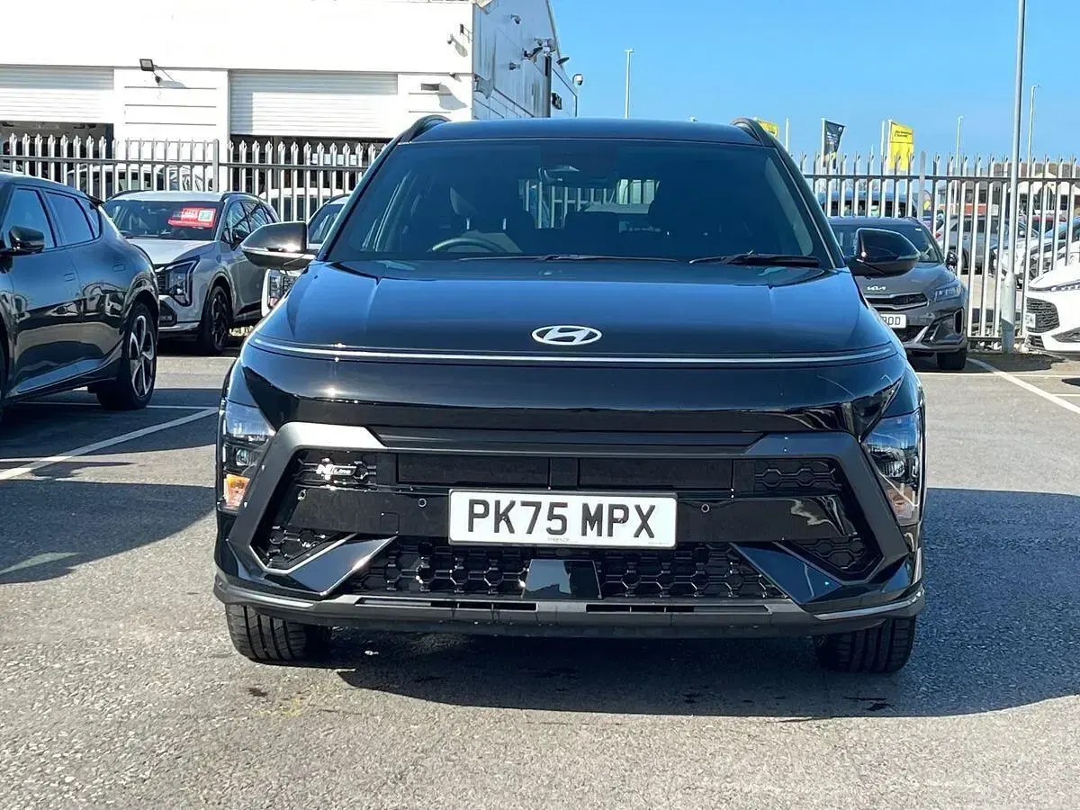 Second-hand Hyundai Kona N Line 129 CP (94 kW) 2025 Negru SUV