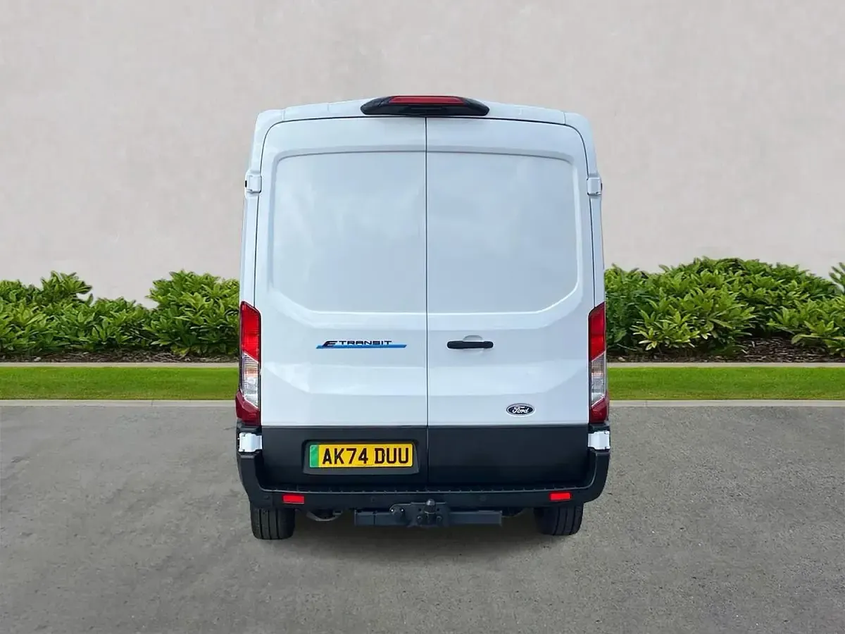 Used Ford E-Transit Trend 197 kW (269 HP) 2024 White Van