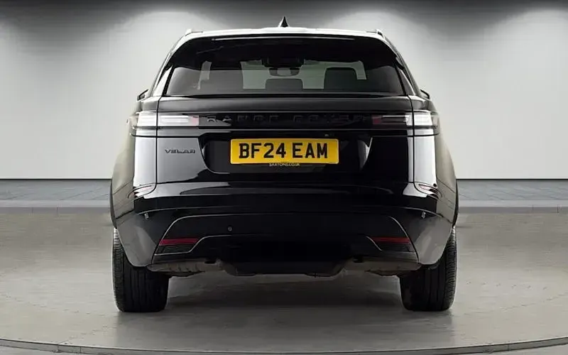 Second-hand Land Rover Range Rover Velar HSE Dynamic 404 CP (297 kW) 2024 Negru SUV