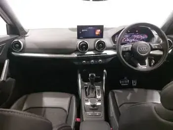 Używany Audi Q2 S-Line 150 KM (110 kW) 2022 Biały SUV