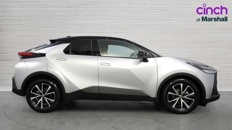Used Toyota C-HR Design 140 HP (102 kW) 2024 Silver SUV