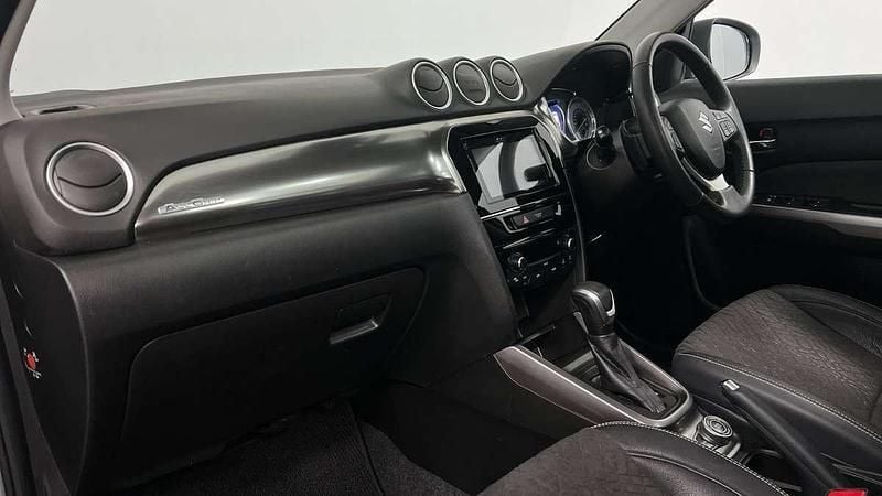 Image 2/4