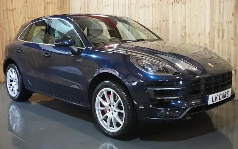 Used Porsche Macan Turbo 400 HP (294 kW) 2016 SUV