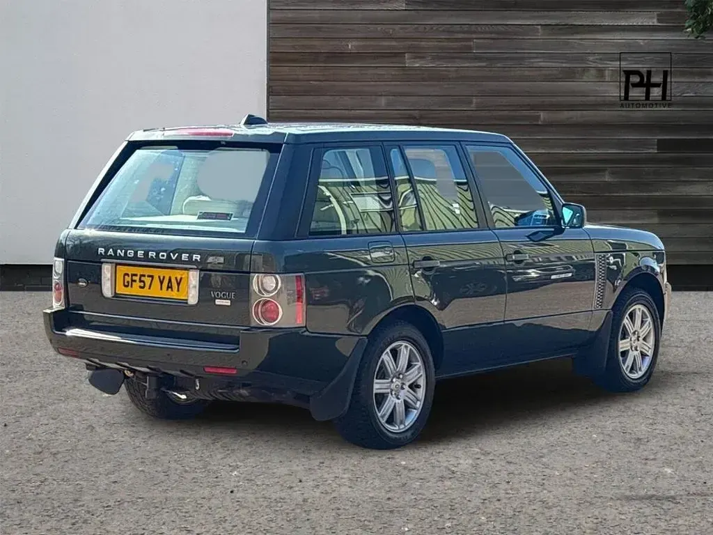 Begagnad Land Rover Range Rover Vogue 272 HK (200 kW) 2007 Grön SUV