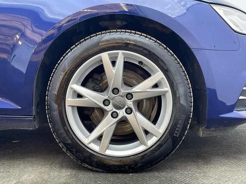 Used Audi A4 Sport 150 HP (110 kW) 2017 Blue Sedan