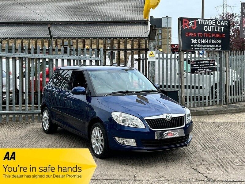 Blue Used 2010 Skoda Fabia Elegance Hatchback | £2,999 (Fair price) - Image 1/3