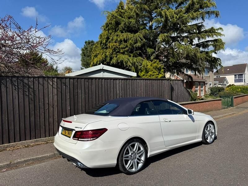 Begagnad Mercedes E350 AMG line 2016 Vit Cab