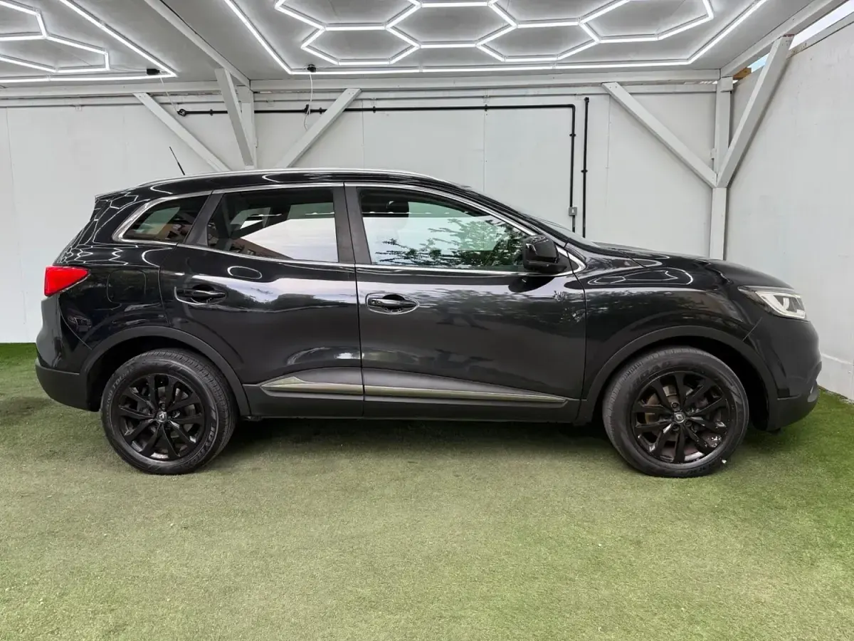 Used Renault Kadjar Dynamique 130 HP (95 kW) 2016 Black SUV