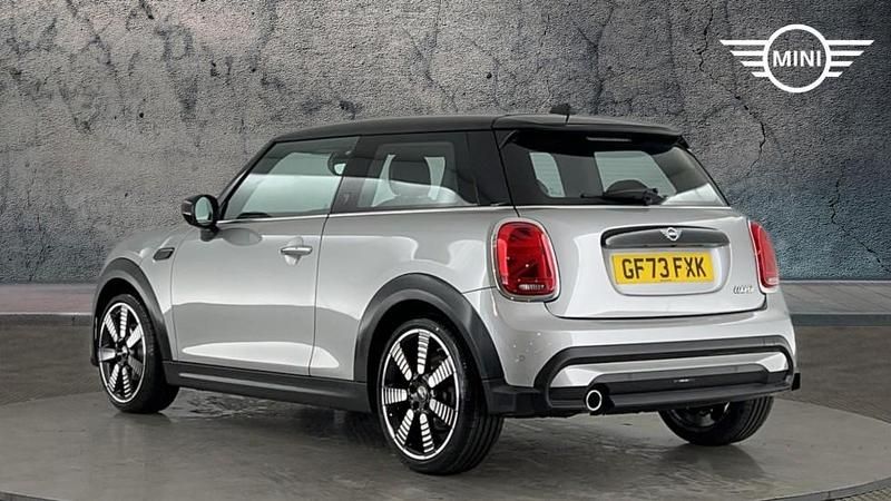 Used Mini Cooper Exclusive 134 HP (98 kW) 2023 Silver Hatchback