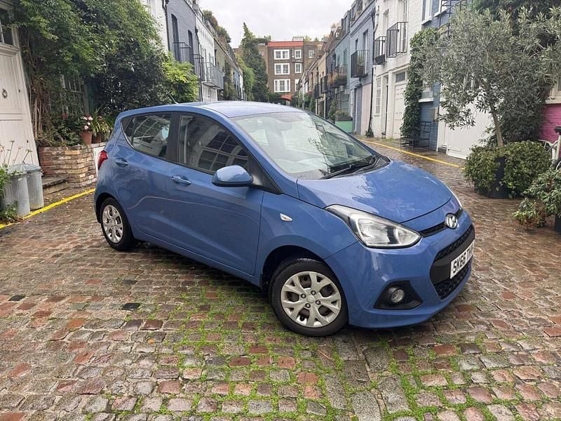 Blue Used 2016 Hyundai i10 SE Hatchback | £5,499 (Good price) - Image 1/4