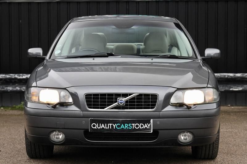 Used Volvo S60 210 HP (154 kW) 2004 Grey Sedan