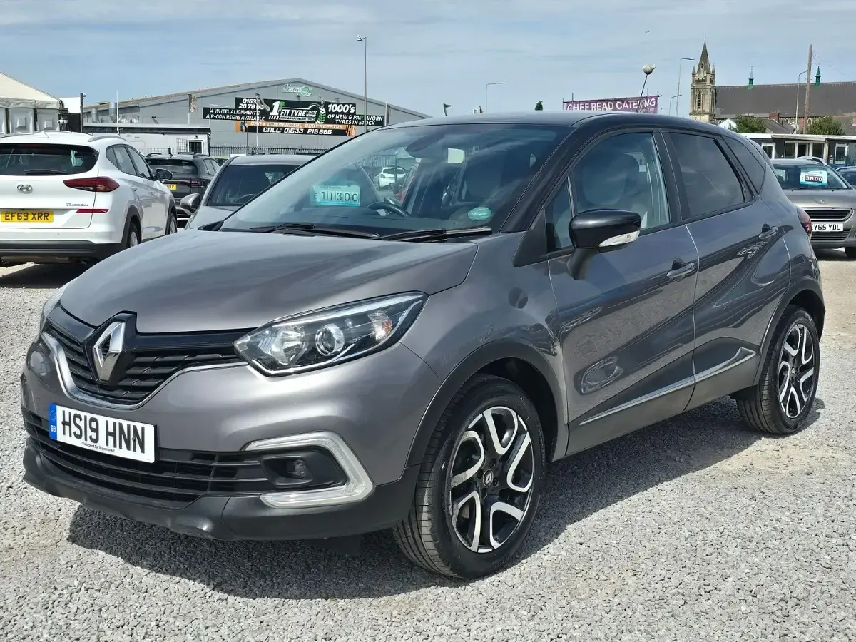 Used Renault Captur Iconic 2019 Grey/black SUV