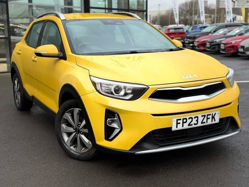 Used Kia Stonic 2023 Yellow SUV