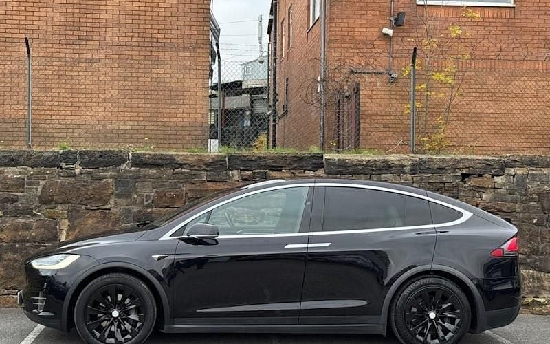Used Tesla Model X Standard Range 244 kW (333 HP) 2019 SUV