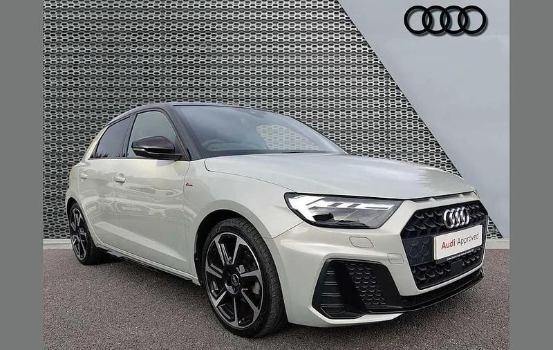 Used Audi A1 Black Edition 147 HP (108 kW) 2022 Silver SUV