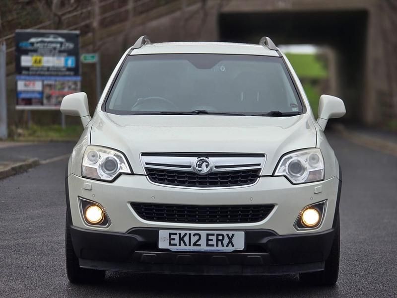 Used Vauxhall Antara 2012 White SUV
