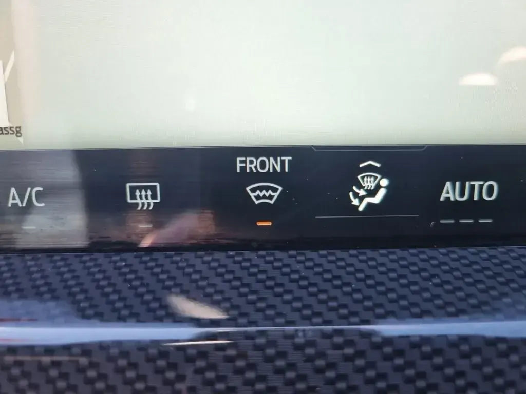 Używany Ford Focus ST-Line 2023 Srebrny Kombi
