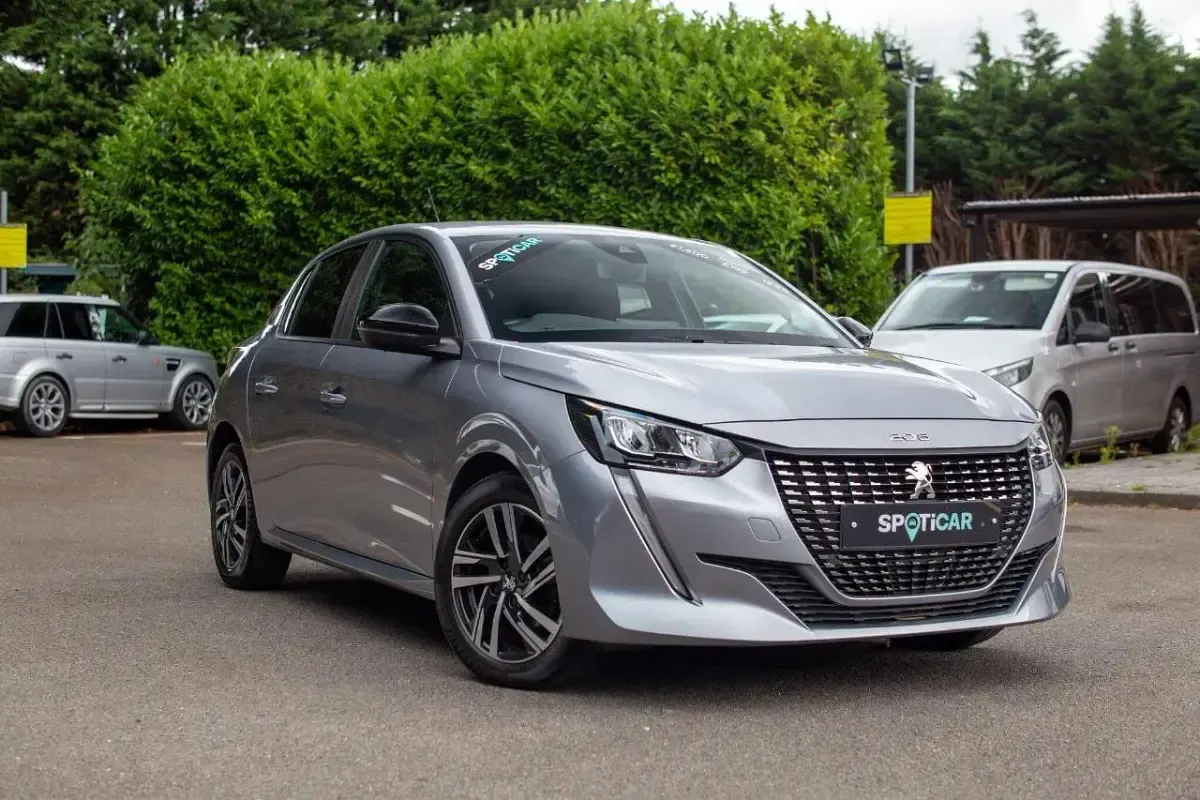 Used Peugeot 208 Active+ 74 HP (54 kW) 2023 Grey Hatchback
