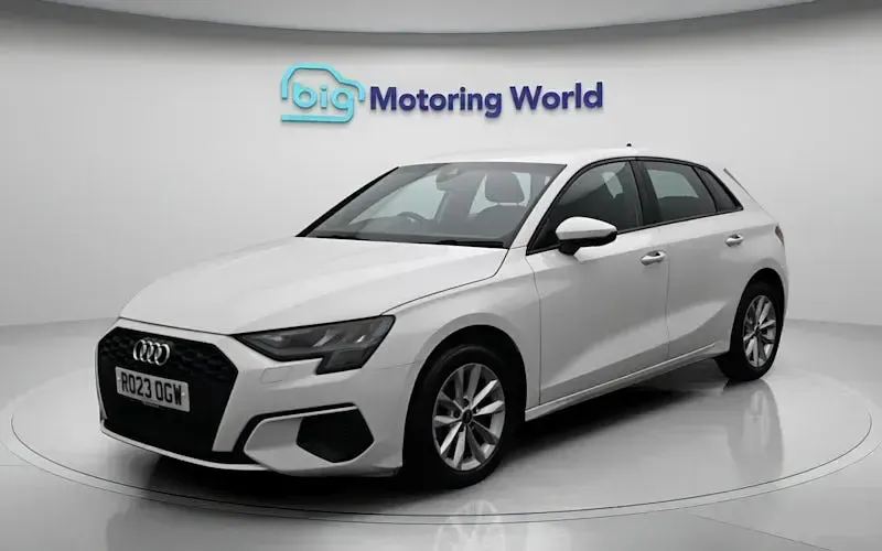 Used Audi A3 Sportback 110 HP (80 kW) 2023 White Hatchback