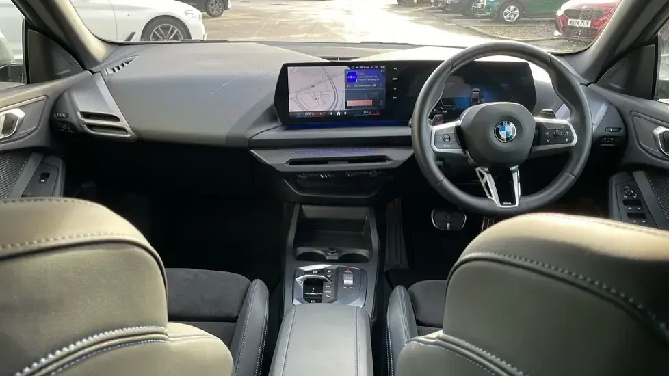 Usado BMW 220 M Sport 168 HP (123 kW) 2025 Cinzento Coupé
