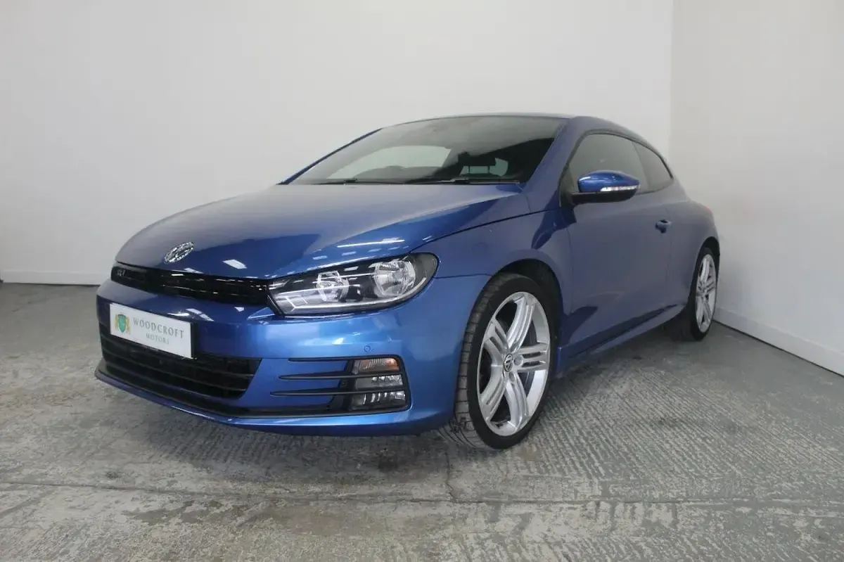 Used VW Scirocco R-line 184 HP (135 kW) 2015 Blue Coupe