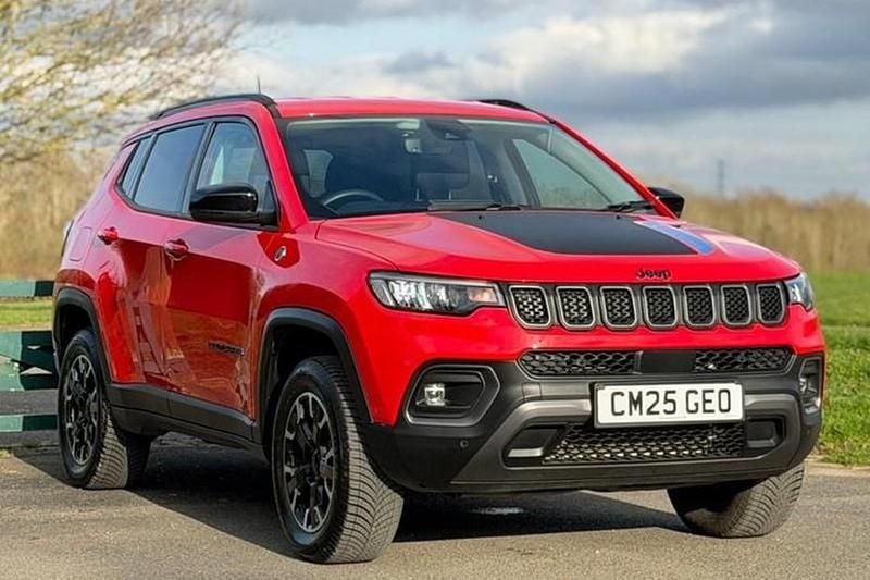 Used Jeep Compass Trailhawk 237 HP (174 kW) 2025 Red SUV