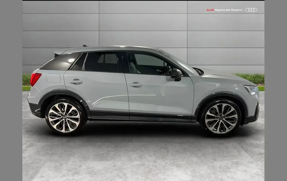 Used Audi SQ2 Black Edition 300 HP (220 kW) 2023 Grey SUV