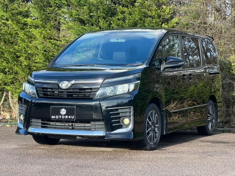 Used Toyota Voxy 2014 Black MPV