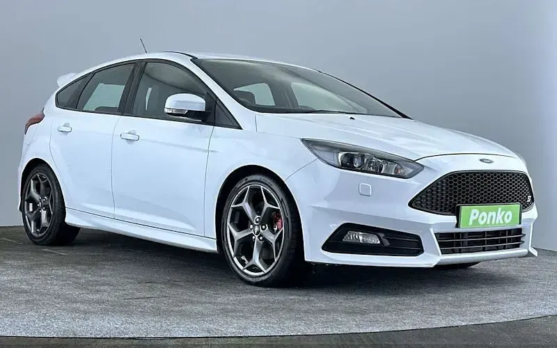 Used Ford Focus ST 185 HP (136 kW) 2016 Hatchback