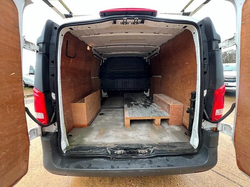Used Mercedes Vito 114 HP (83 kW) 2016 White Van