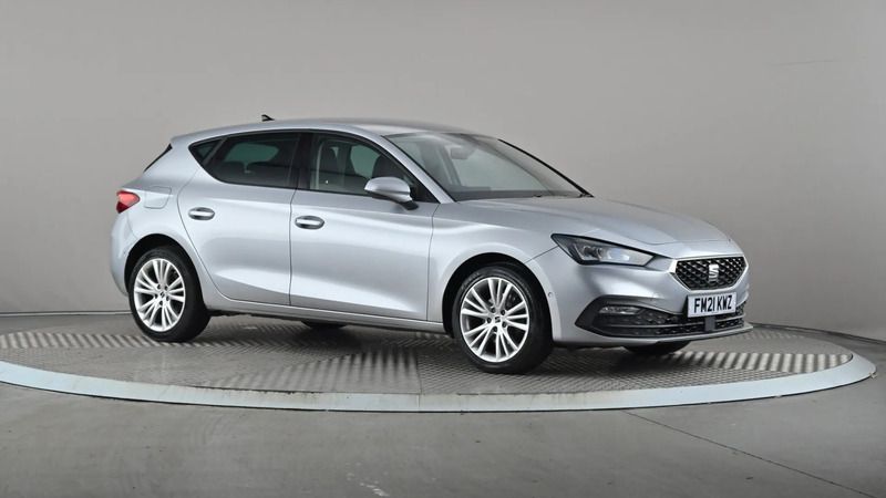 Silver Used 2021 Seat Leon SE Dynamic Hatchback | £11,498 (Fair price) - Image 1/4