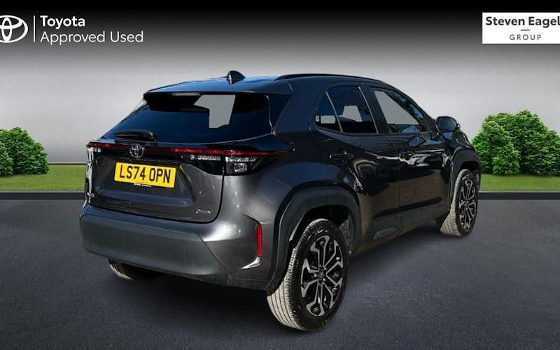 Used Toyota Yaris Hybrid Design 116 HP (85 kW) 2026 Estate